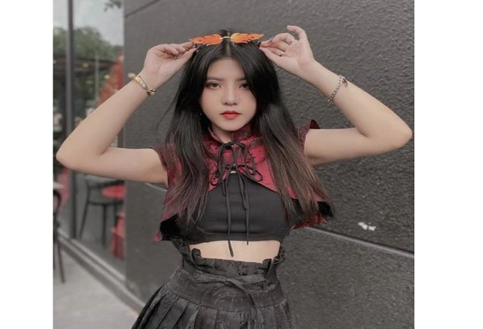 Sự nghiệp của nàng hot girl Reency Ngô (Ngô Thuỳ Linh)