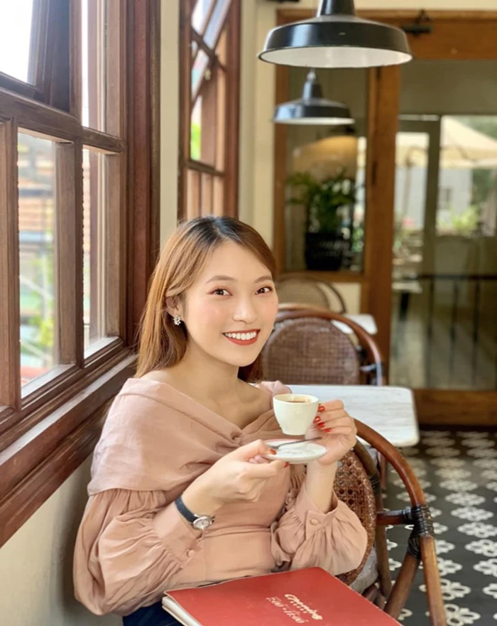 Học vấn của cô nàng Khánh Vy