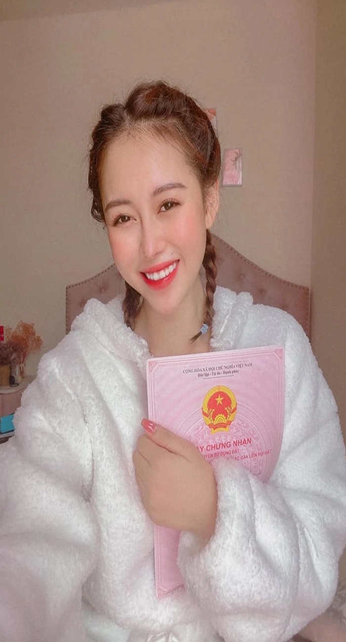 Sự nghiệp ghi dấu ấn của Việt Phương Thoa